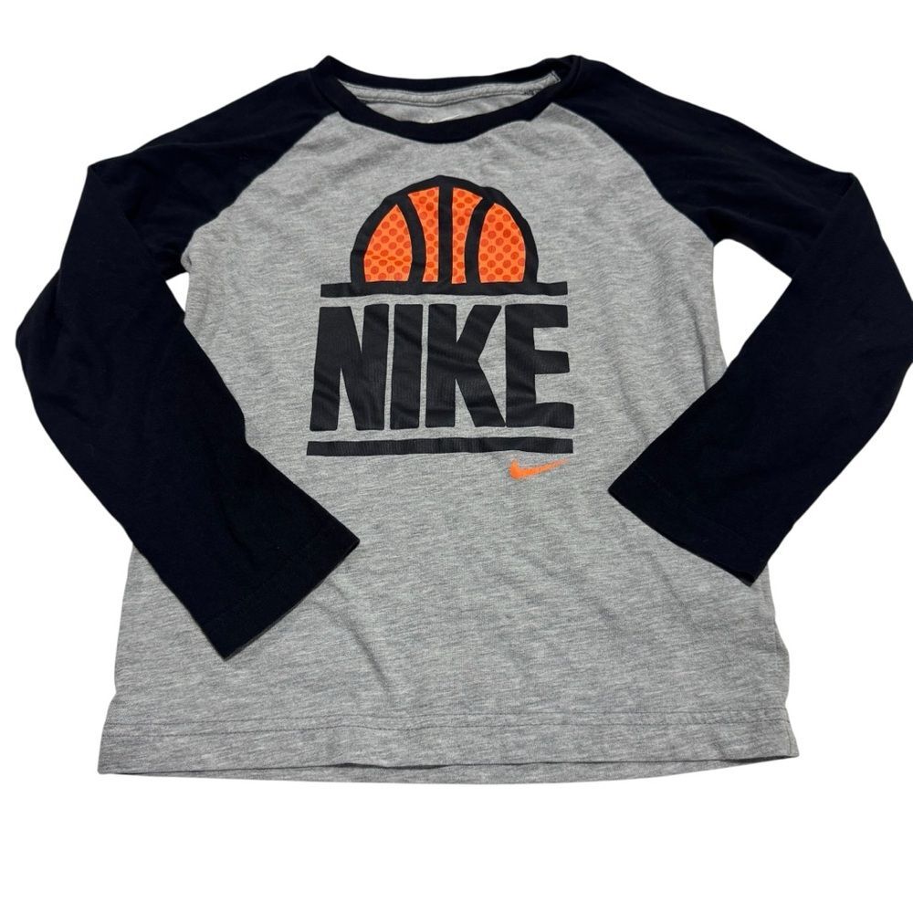 Nike Dri-Fit Graphic Long Sleeve T-Shirt